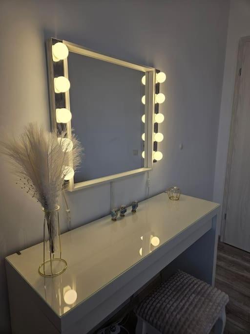Cozy Sorada 1 Apartment Bragadiru المظهر الخارجي الصورة