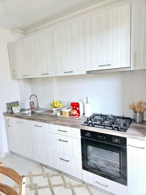 Cozy Sorada 1 Apartment Bragadiru المظهر الخارجي الصورة
